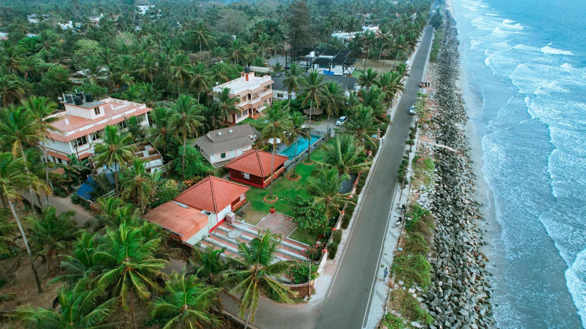 Asokam Beach Resort Kannur Extérieur photo