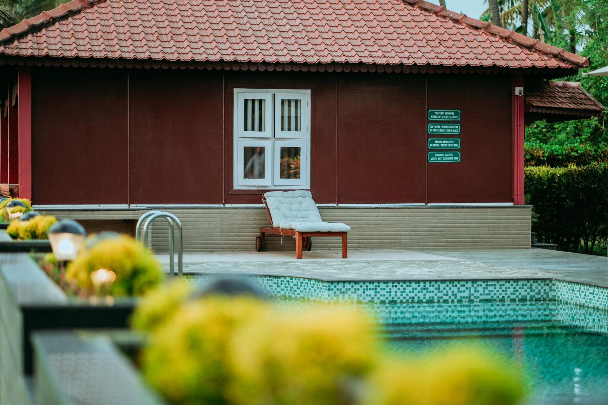 Asokam Beach Resort Kannur Extérieur photo