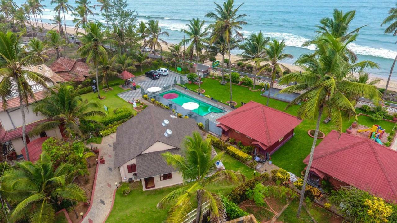 Asokam Beach Resort Kannur Extérieur photo